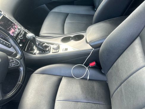 Used 2015 INFINITI Q50 Premium image 4