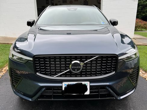 Used 2025 Volvo XC60 B5 Ultra w/ Protection Package Premier AWD/4WD image 1