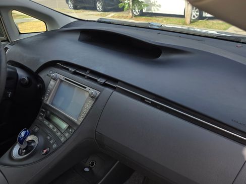 Used 2011 Toyota Prius Two FWD image 11