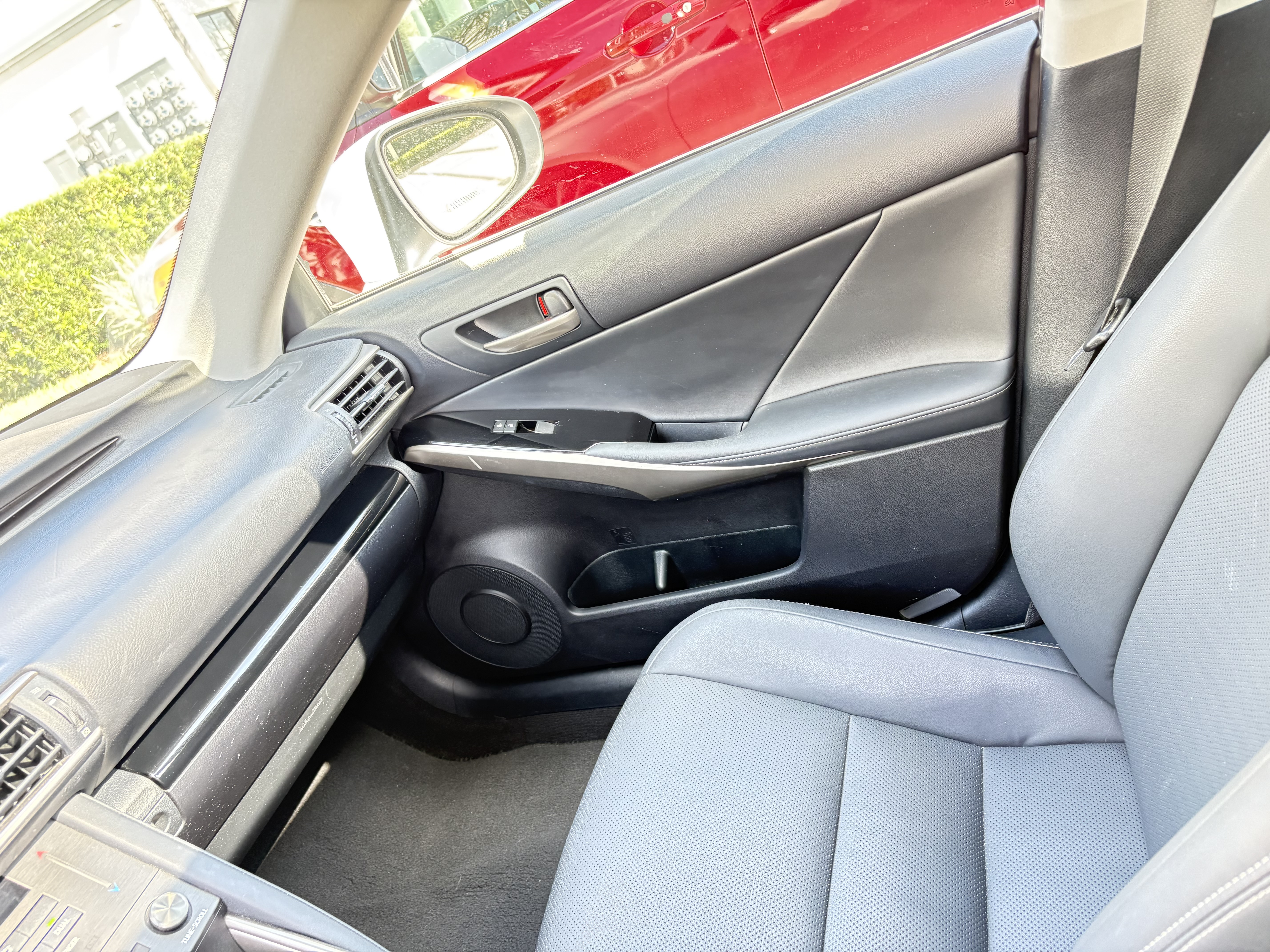 Used 2020 Lexus IS 300 w/ Accessory Package RWD image 10