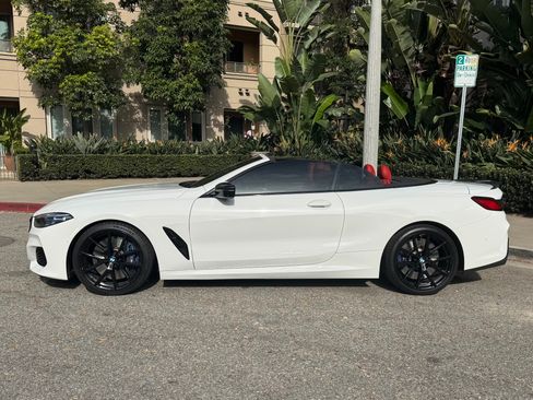 Used 2022 BMW M850i xDrive Convertible image 4