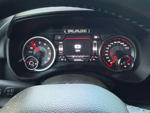 Used 2021 RAM 1500 Big Horn AWD/4WD image 7