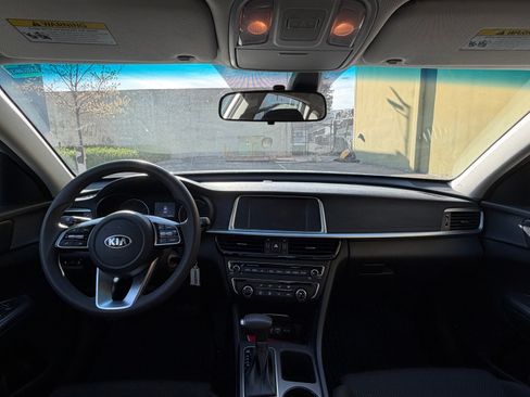 Used 2019 Kia Optima LX image 11