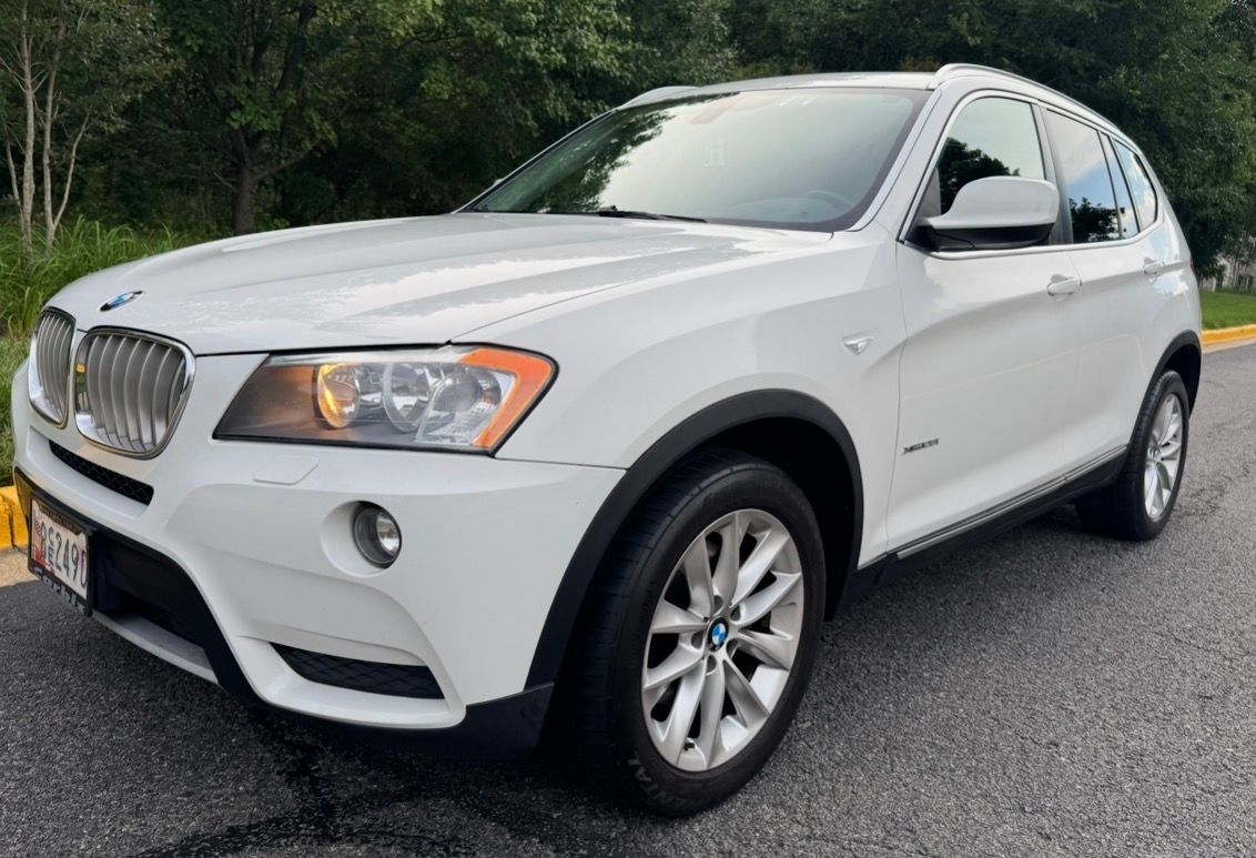 Used 2014 BMW X3 xDrive28i AWD/4WD image 2