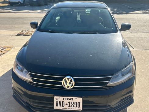 Used 2017 Volkswagen Jetta S image 1