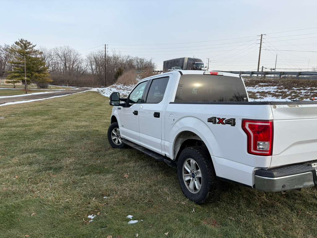 Used 2017 Ford F150 XLT w/ Trailer Tow Package AWD/4WD image 5