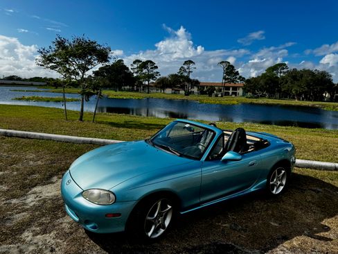 Used 2002 MAZDA MX-5 Miata LS RWD image 1