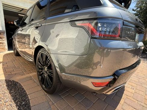 Used 2018 Land Rover Range Rover Sport HSE Dynamic AWD/4WD image 5