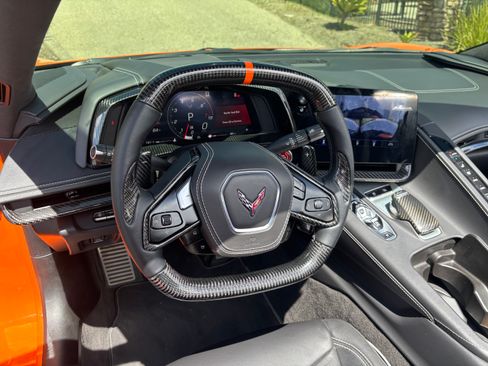 Used 2022 Chevrolet Corvette Stingray Premium Conv w/ Z51 Performance Package image 11