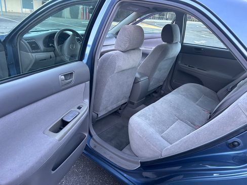 Used 2003 Toyota Camry LE FWD image 10