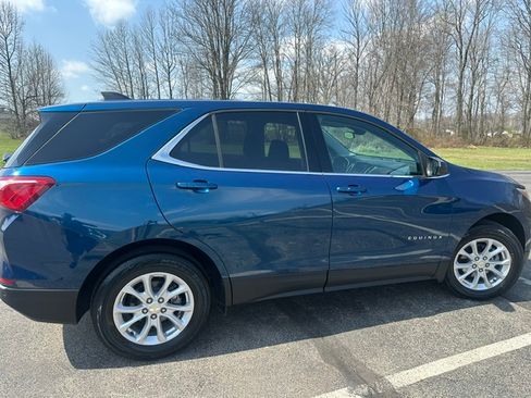 Used 2020 Chevrolet Equinox LT image 4
