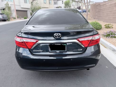 Used 2015 Toyota Camry LE FWD image 5