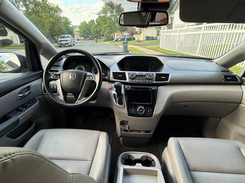 Used 2015 Honda Odyssey EX-L image 10