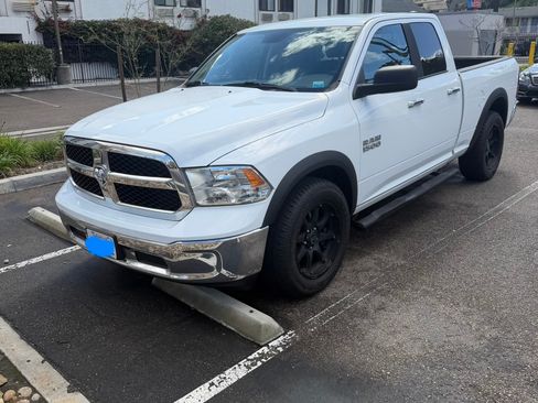 Used 2017 RAM 1500 Classic SLT image 1