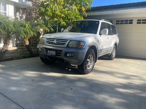 Used 2002 Mitsubishi Montero Limited image 11