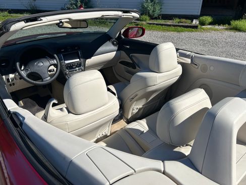 Used 2010 Lexus IS 350C RWD image 2