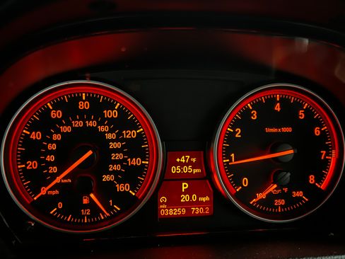 Used 2010 BMW 328i 328i Convertible 2D image 11