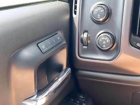 Used 2015 GMC Sierra 1500 SLT AWD/4WD image 16