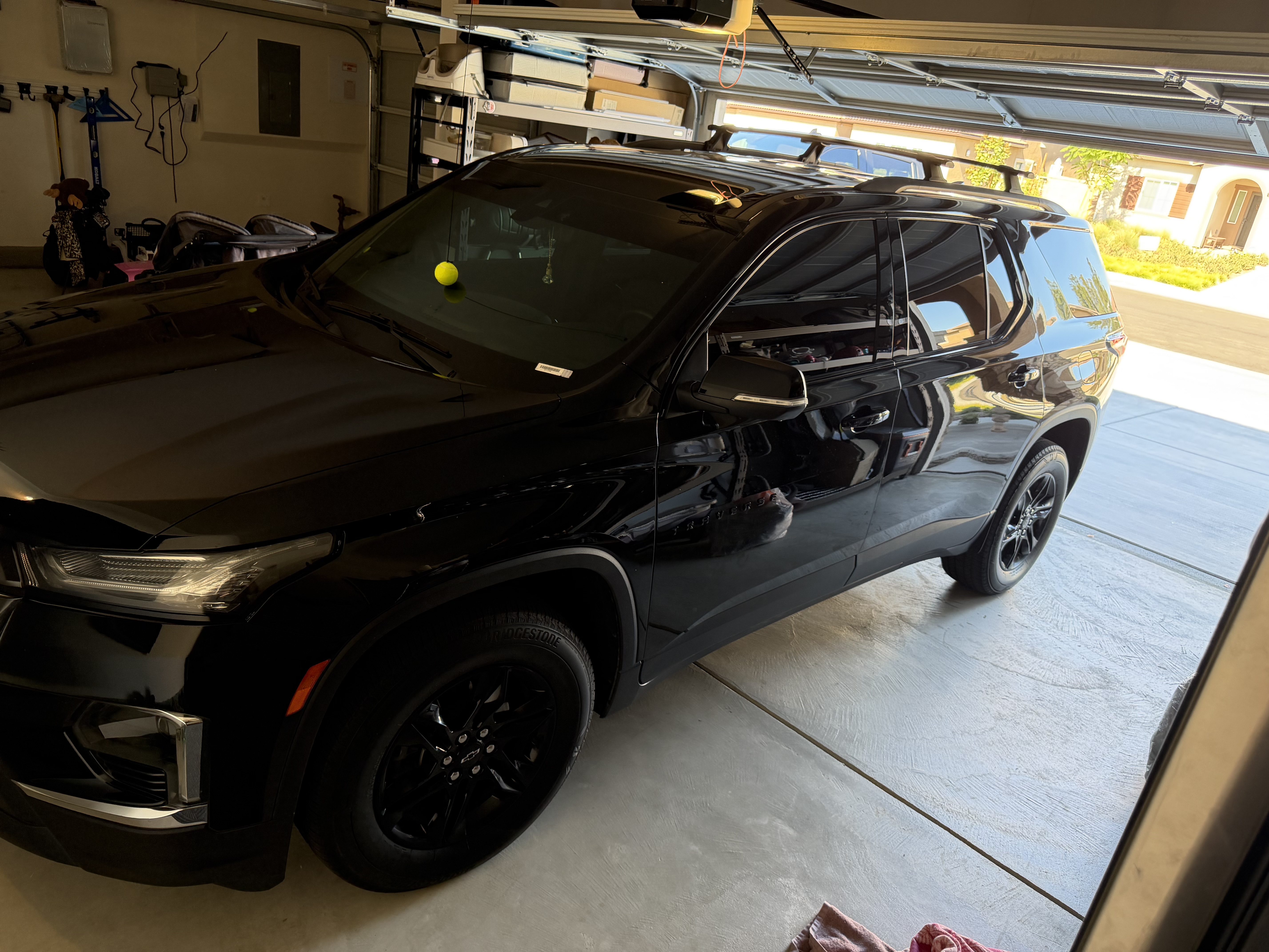 Used 2023 Chevrolet Traverse LT FWD image 9
