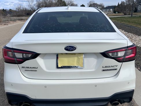 Used 2022 Subaru Legacy Touring XT image 2