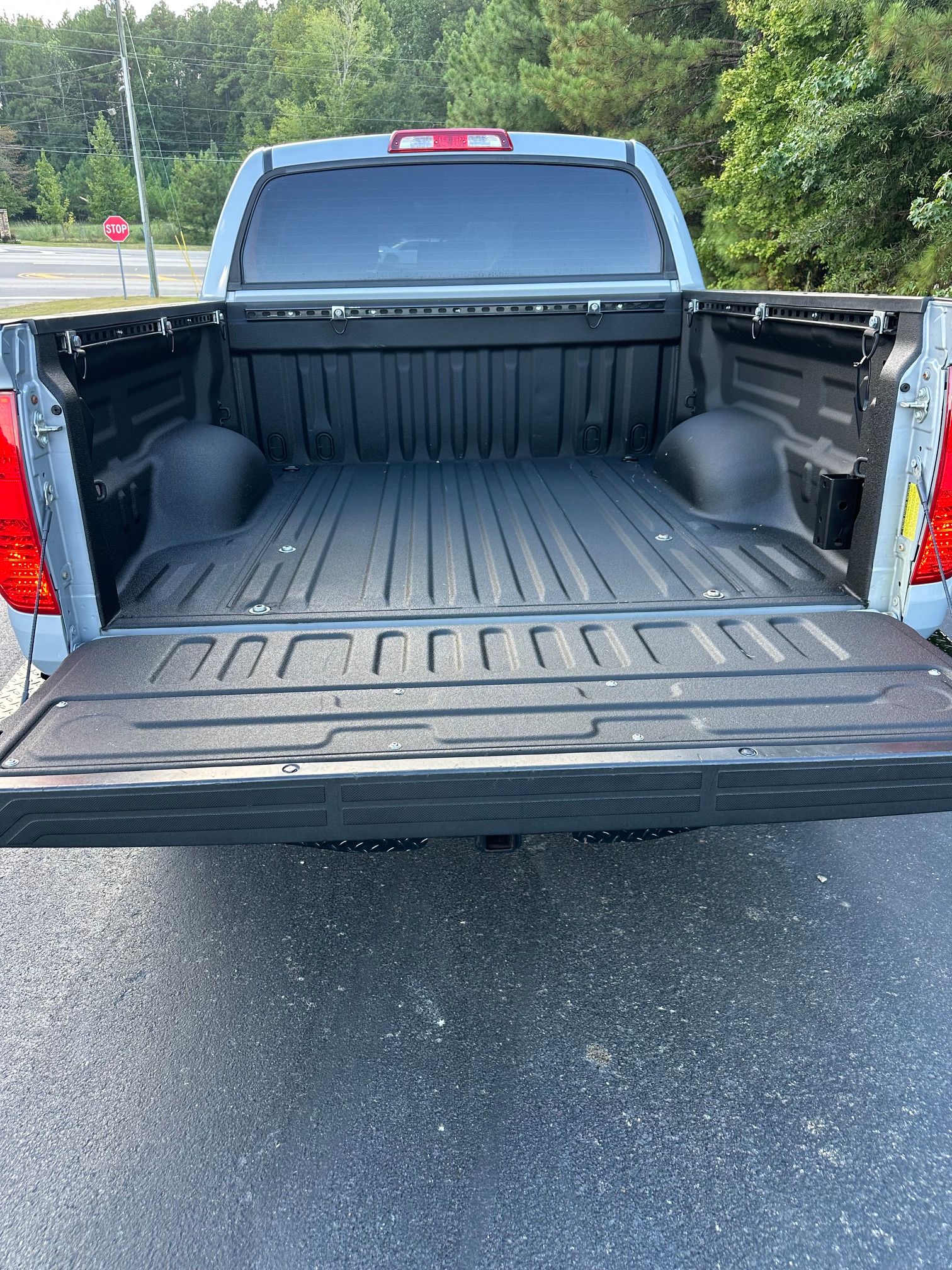 Used 2019 Toyota Tundra SR5 w/ SR5 Upgrade Package AWD/4WD image 10
