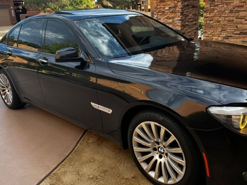 Used 2012 BMW 750i xDrive AWD/4WD image 10