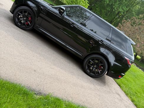 Used 2021 Land Rover Range Rover Sport SVR AWD/4WD image 4