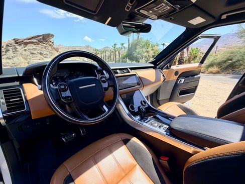 Used 2018 Land Rover Range Rover Sport Supercharged AWD/4WD image 23