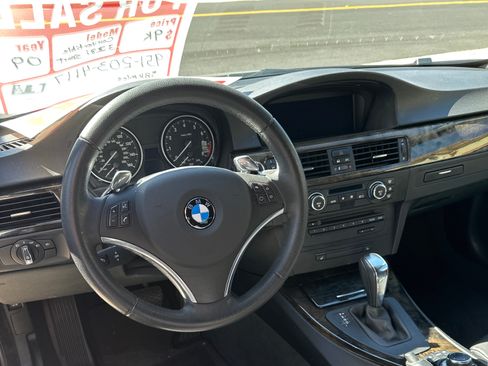 Used 2009 BMW 328i Convertible image 9