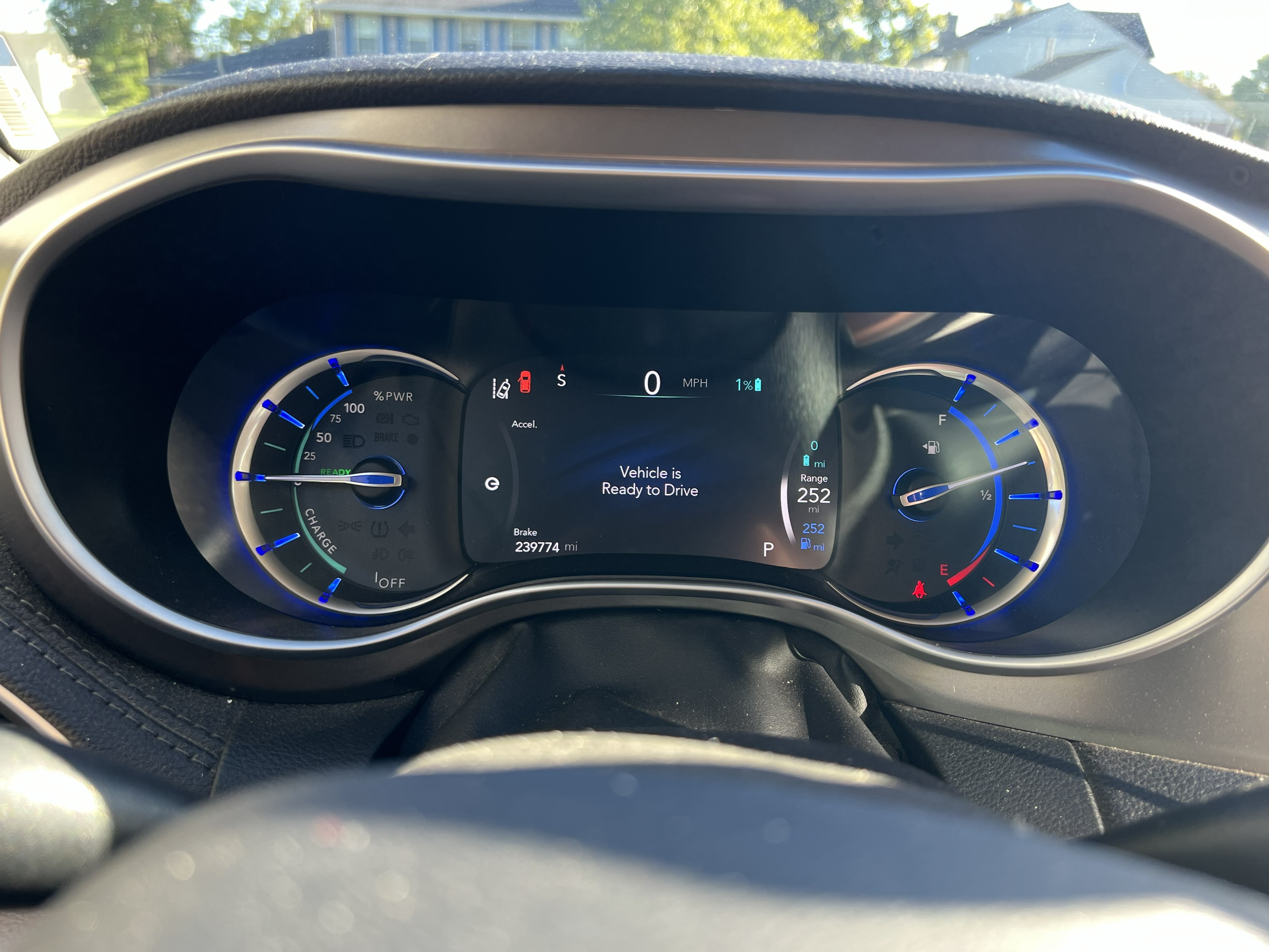 Used 2017 Chrysler Pacifica Platinum FWD image 15
