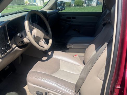 Used 2004 GMC Yukon Denali image 13