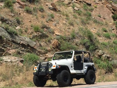 Used 1999 Jeep Wrangler Sahara AWD/4WD image 1