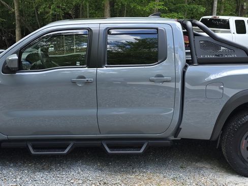 Used 2025 Nissan Frontier PRO-4X w/ Pro Premium Package AWD/4WD image 8