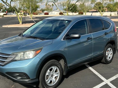 Used 2014 Honda CR-V LX image 2