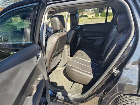 Used 2013 GMC Terrain SLT image 6