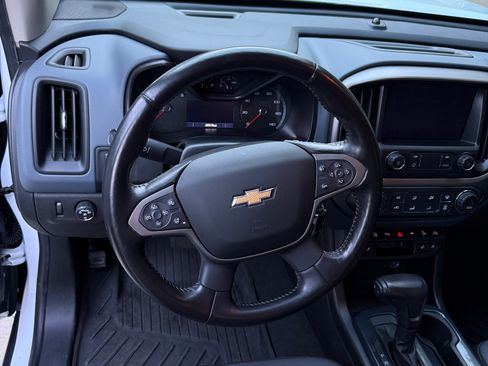 Used 2021 Chevrolet Colorado Z71 w/ Safety Package image 15