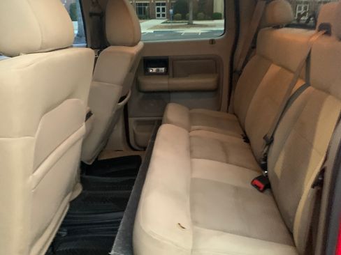 Used 2004 Ford F150 XLT image 10