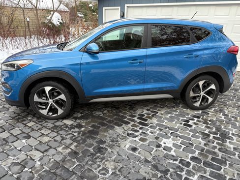 Used 2017 Hyundai Tucson Sport w/ Cargo Package image 4