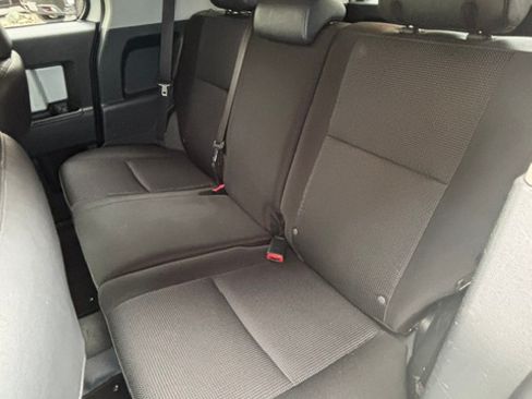Used 2011 Toyota FJ Cruiser 4WD w/ Upgrade Pkg image 12