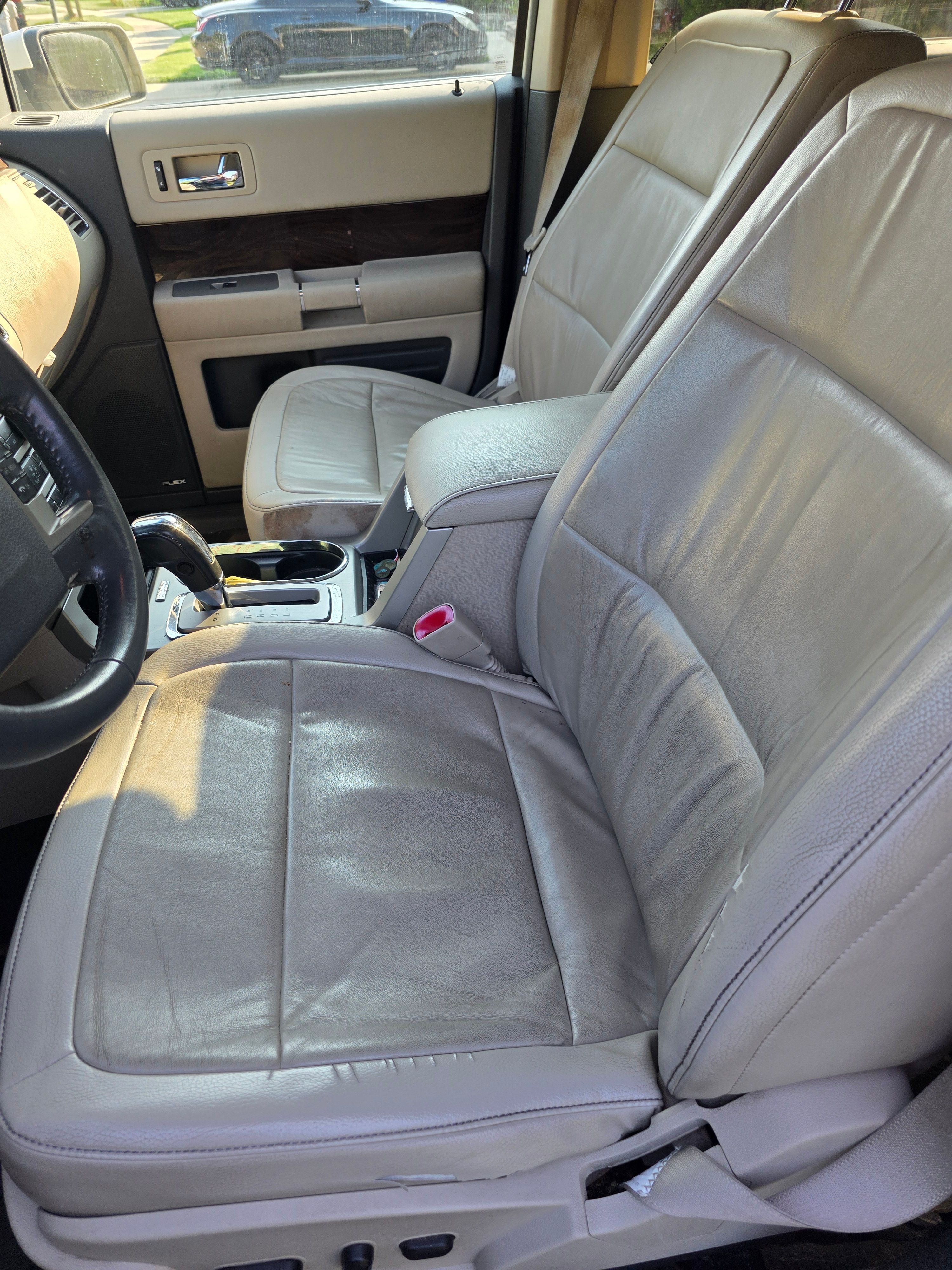Used 2011 Ford Flex SEL w/ Rapid Spec Order Code FWD image 7