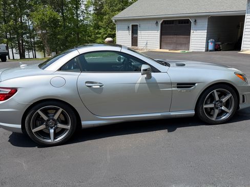 Used 2014 Mercedes-Benz SLK 55 AMG image 8