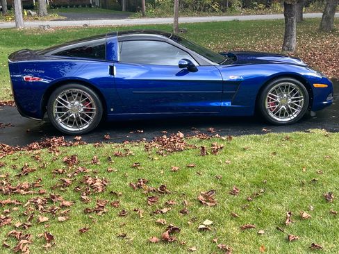 Used 2006 Chevrolet Corvette Coupe RWD image 10