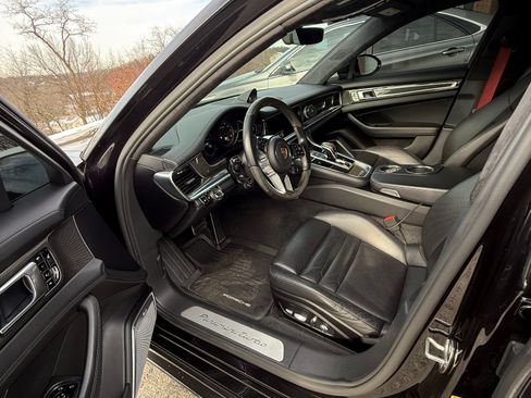Used 2017 Porsche Panamera Turbo image 16