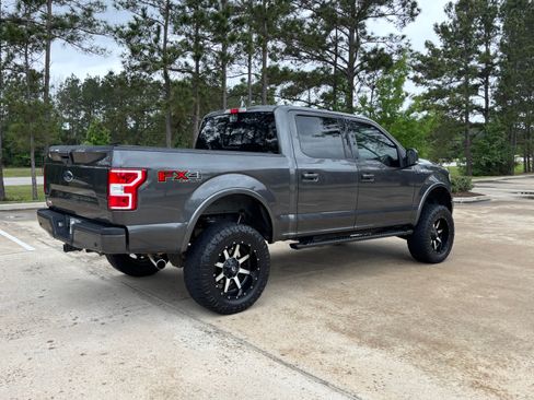Used 2019 Ford F150 XLT w/ Equipment Group 302A Luxury image 5