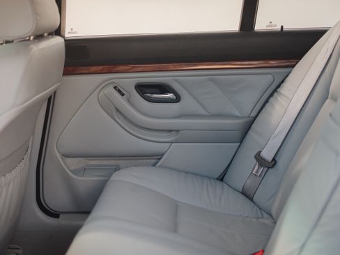 Used 2003 BMW 540i Sedan image 21