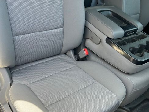 Used 2019 Chevrolet Silverado 2500 W/T w/ WT Convenience Package AWD/4WD image 10