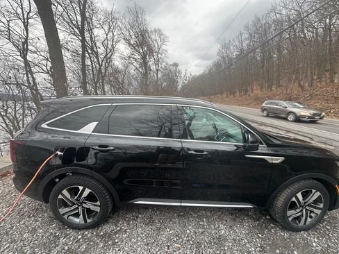 Used 2022 Kia Sorento SX w/ Panoramic Sunroof Package image 12