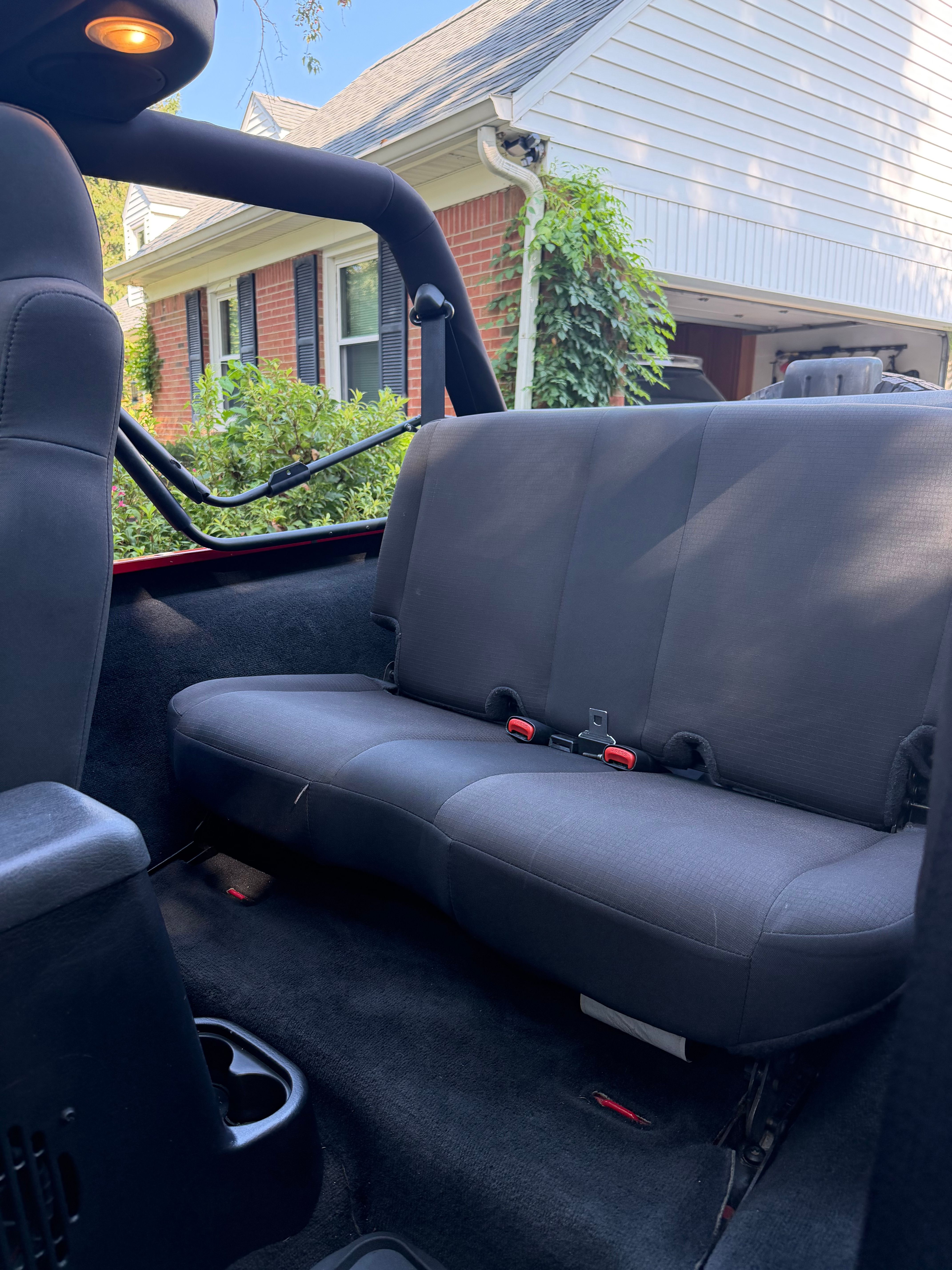 Used 2006 Jeep Wrangler Unlimited w/ Premium Audio Group AWD/4WD image 8