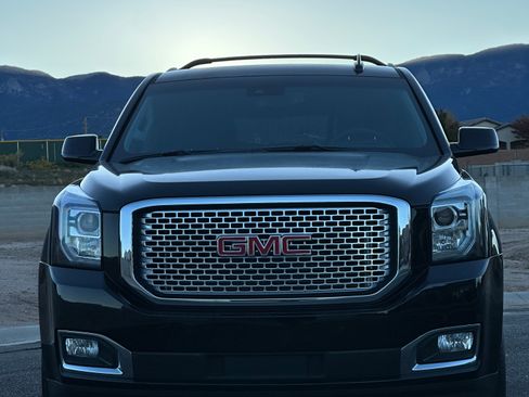 Used 2016 GMC Yukon Denali w/ Open Road Package AWD/4WD image 4