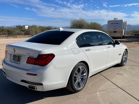 Used 2013 BMW 750Li image 6